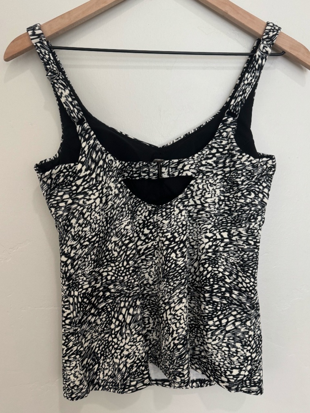 Athleta Bondi Bra Cup Tankini Top in Animalia Sea Salt Print 36 B/C Swimwear - Picture 5 of 9